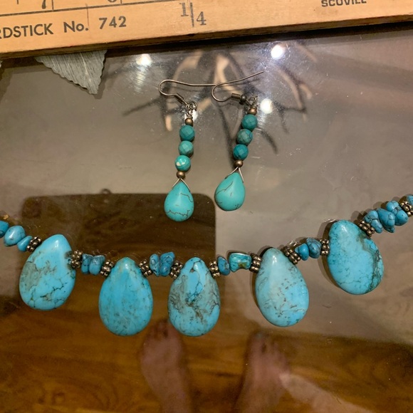 Turquoise Tear Drop necklaces - Picture 13 of 13